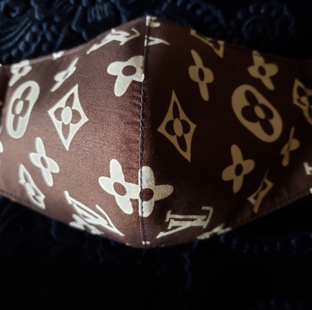 Fashion mask